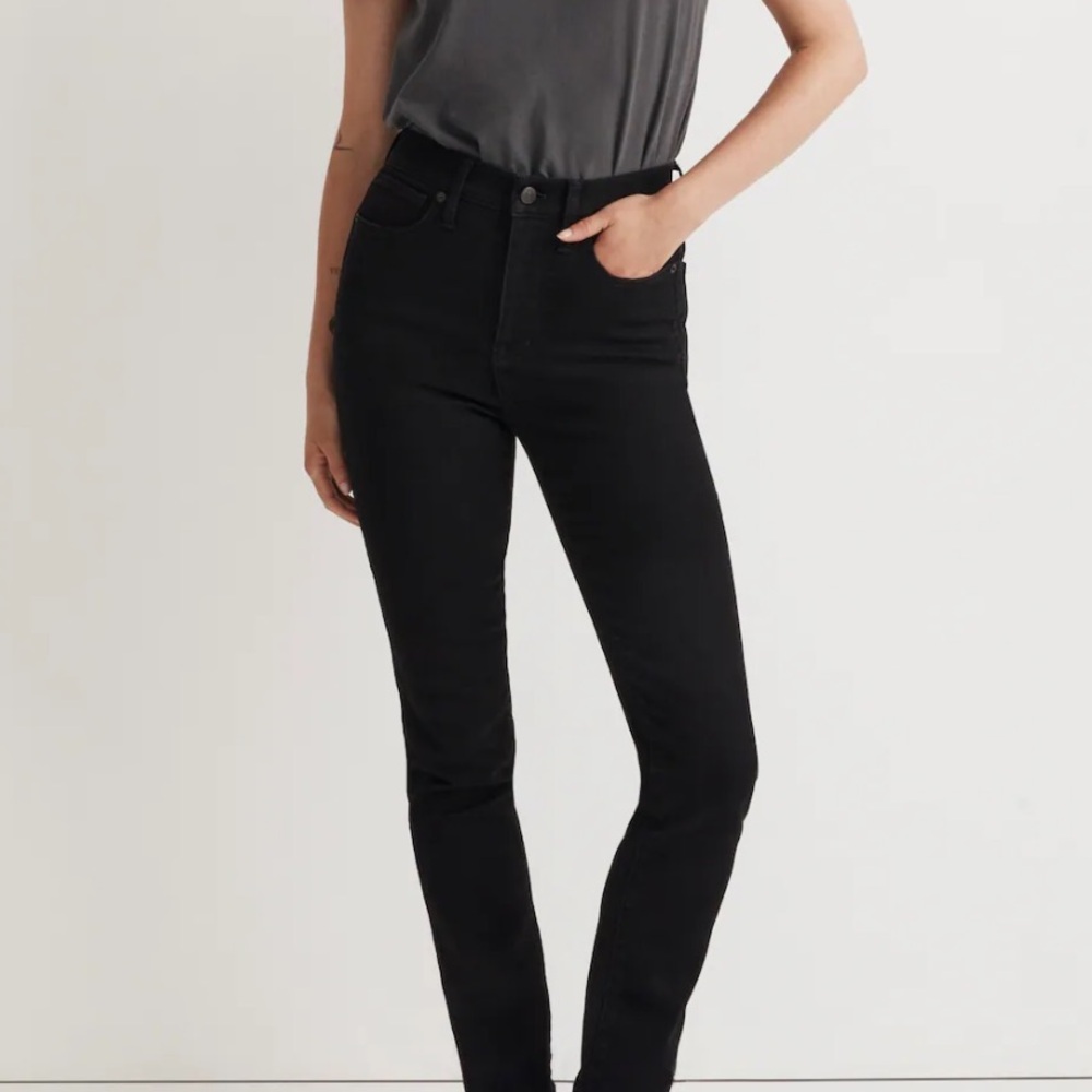 NWT 10” High Rise Black Skinny Jeans
